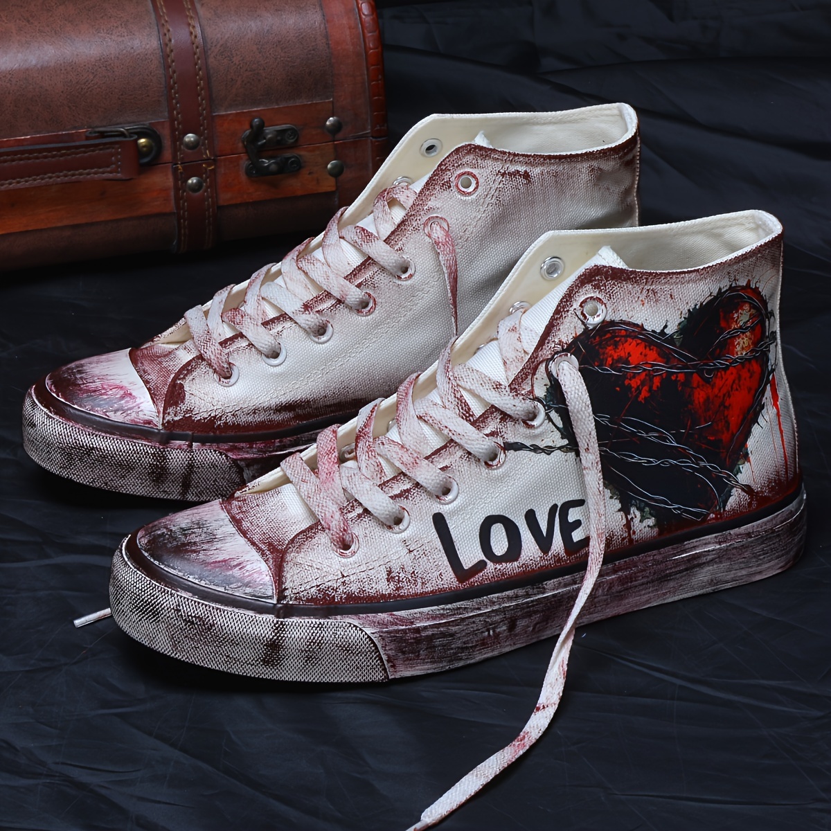 womens graffiti heart lock pattern canvas shoes casual lace up outdoor shoes comfortable high top sneakers details 3